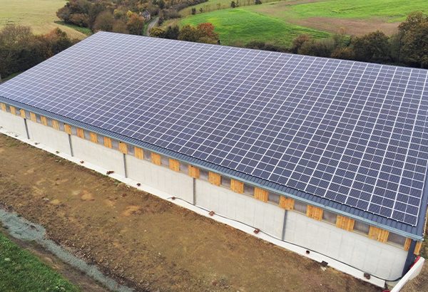 Toiture photovoltaïque sur bâtiment agricole